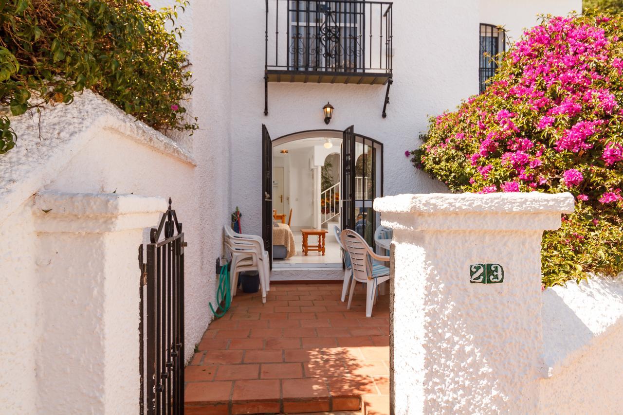 Los Pinos 23 Villas Casasol Нерха Экстерьер фото